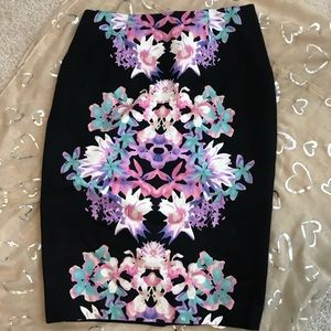 Multicolored knee length pencil skirt s2 wpockets